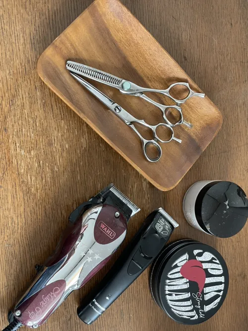 杉戸の理容室（床屋） Historic Barber Akimotoで使用するカットやヘアケア用機材